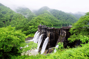 豊稔池堰堤